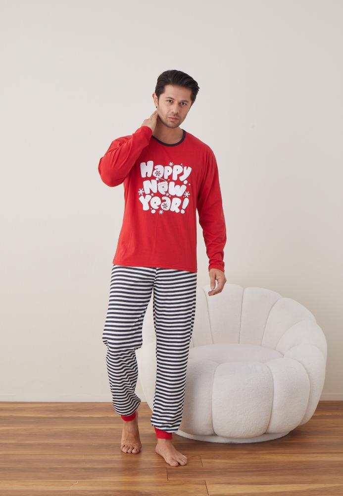 Pijama barbati Craciun "HAPPY NEW YEAR" , maneca lunga ,pantaloni lungi,Culoare Rosu ,Engros